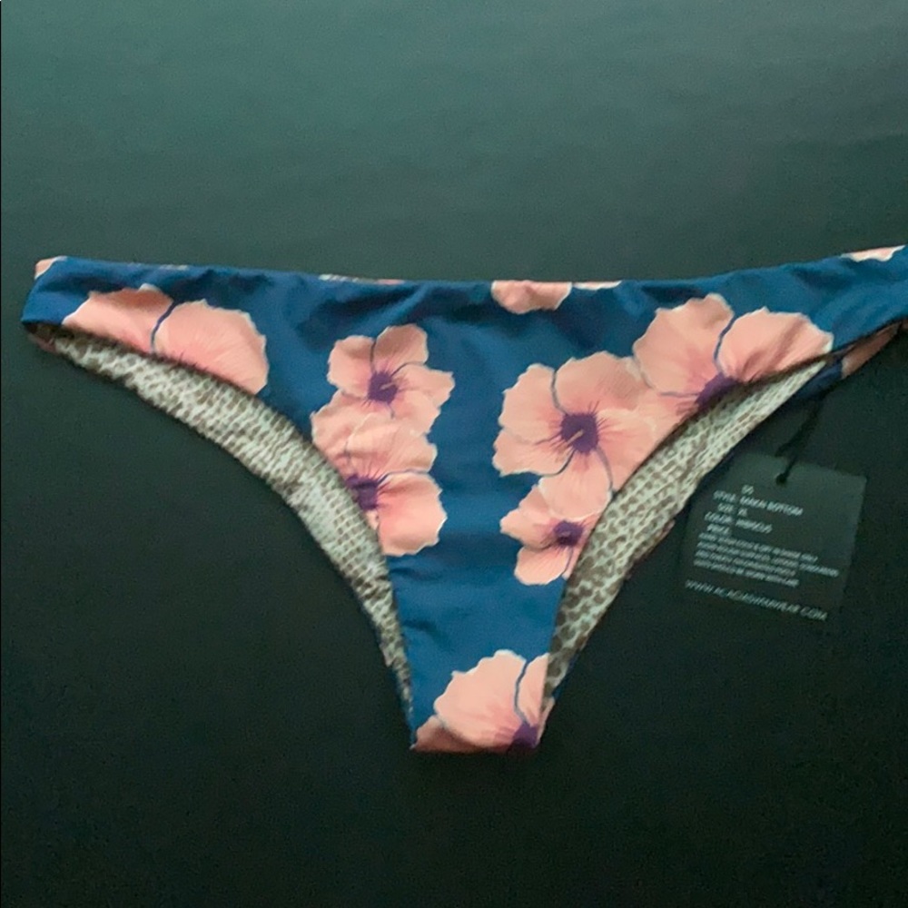 ACACIA MAKAI BOTTOM